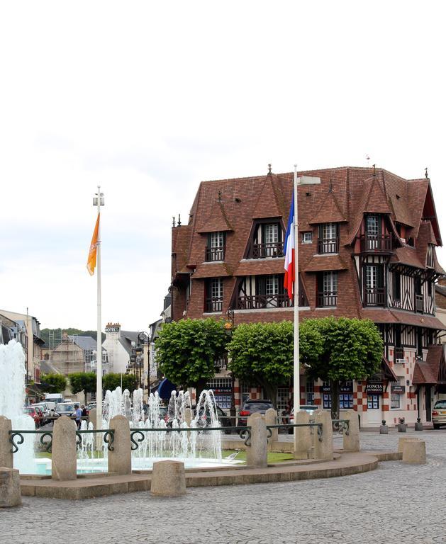 L'Ideal 112 - 85M2, 2 Chambres, Parking & Cabine De Plage Deauville Kültér fotó