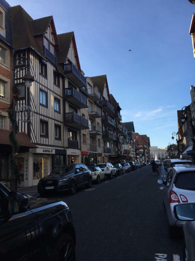 L'Ideal 112 - 85M2, 2 Chambres, Parking & Cabine De Plage Deauville Kültér fotó